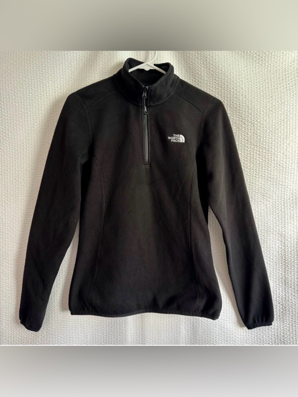 The North Face Women’s Black Fleece Pullover Size: Small Petite